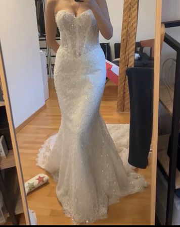 Martina Liana 1860 Brautkleid