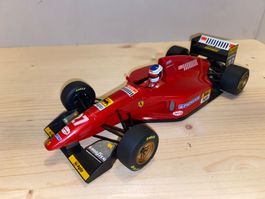 F1 Ferrari 412 T1 J. Alesi 1/18 Minichamps