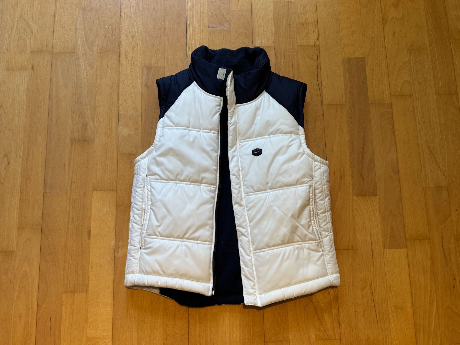Nike Gilet & Giacche: Nike Gilets – Usato da zürich venduto da ira_c6bn