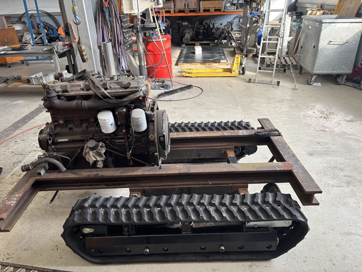 Tutte le macchine: Raupenfahrwerk Bagger Dumper Mulcher Traktor  – Nuovo (secondo la descrizione) da Inwil venduto da Titanium22 6