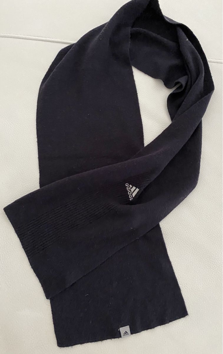 Foulards, Tücher & Schals: Adidas Schal – Gebraucht aus Opfikon von Luis144 2