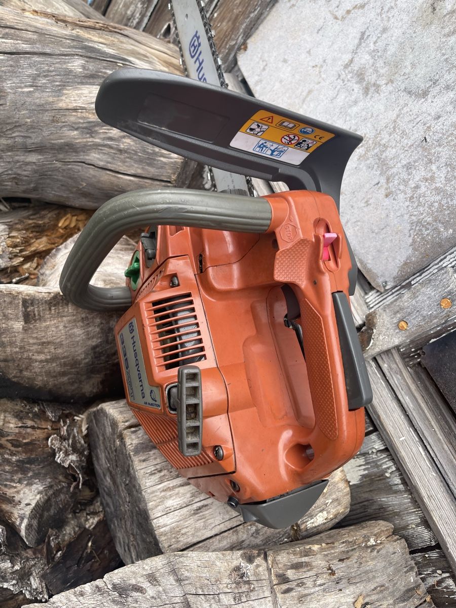Husqvarna Seghe: Husqvarna 335 XPT, 🔝  – Usato da Bern venduto da SVTools 5