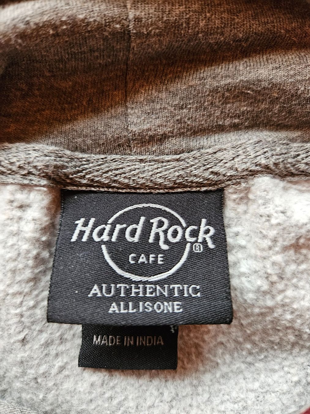 Maglioni & Felpe: Pulli Hard Rock Cafe – Usato da Tann venduto da Pepiino 3