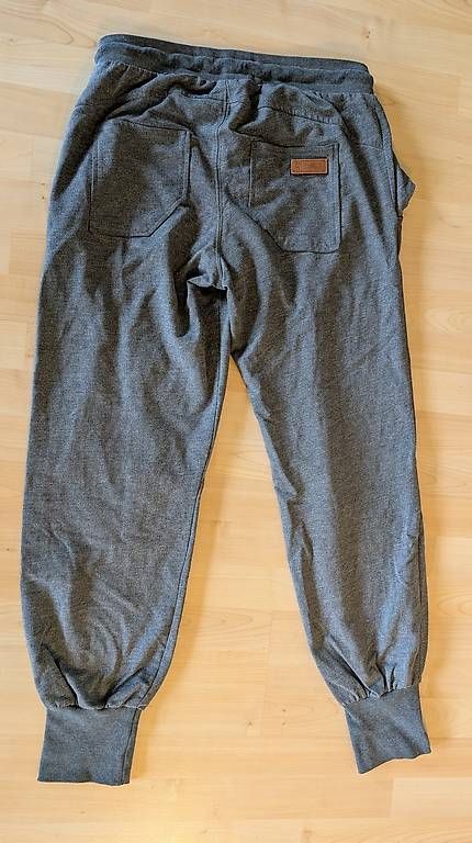 Pantaloni: Naketano Trainerhose Gr.Large – Usato da Baar venduto da Foscolio 1