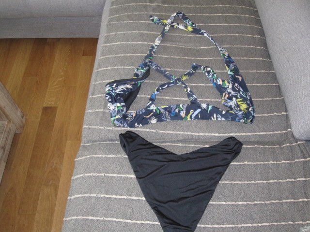 Badekleider & Bikinis: Damenbikinis – Gebraucht aus Ehrendingen von salvi1995 1