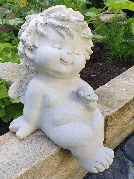 Sitzender Garten Engel Kaufen auf Ricardo