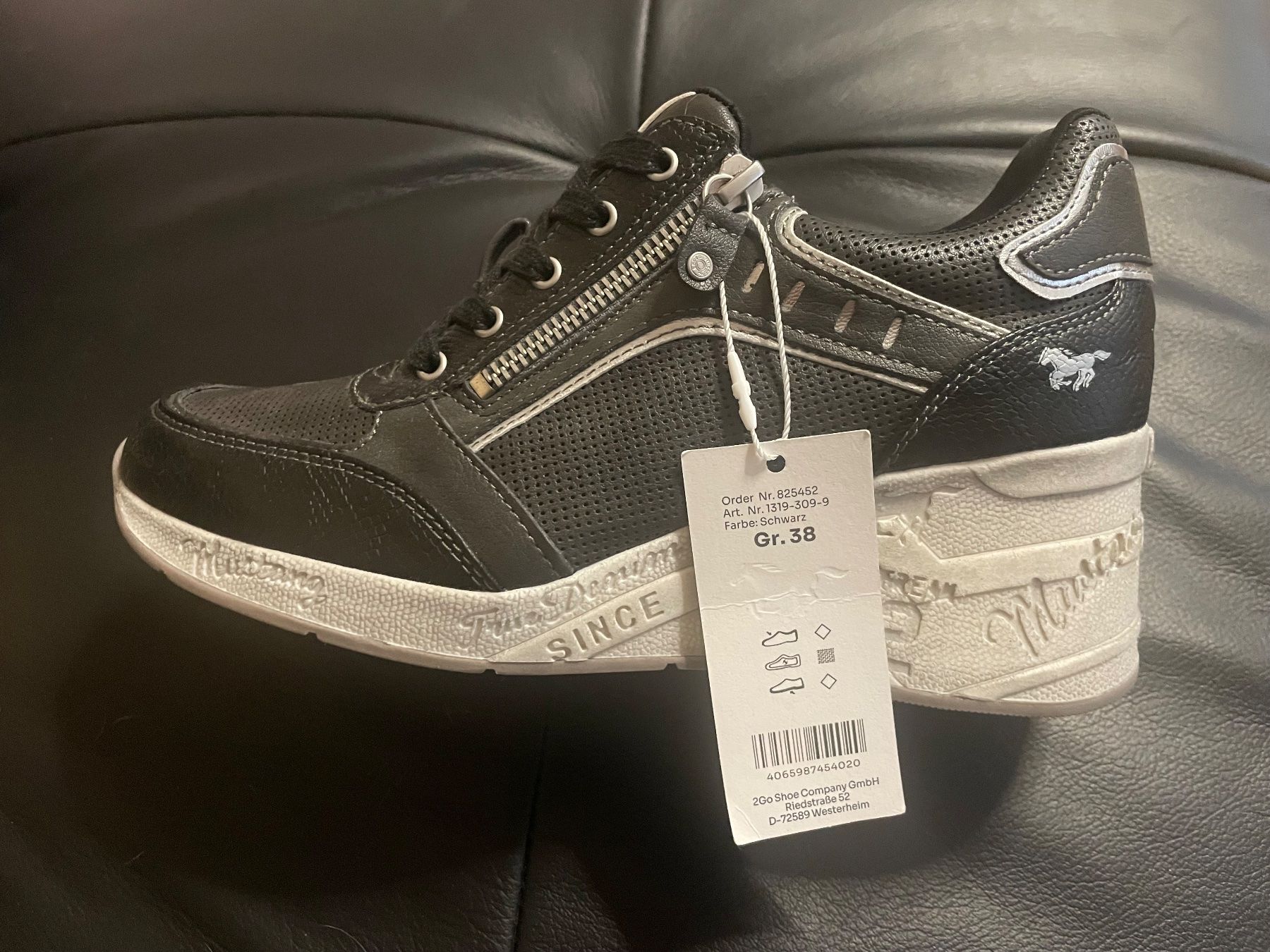 Mustang Scarpe da donna: NEU!! Tolle Mustang Sneaker - Grösse 38 – Nuovo e nell'imballaggio originale da Oberlunkhofen venduto da Krambo 5