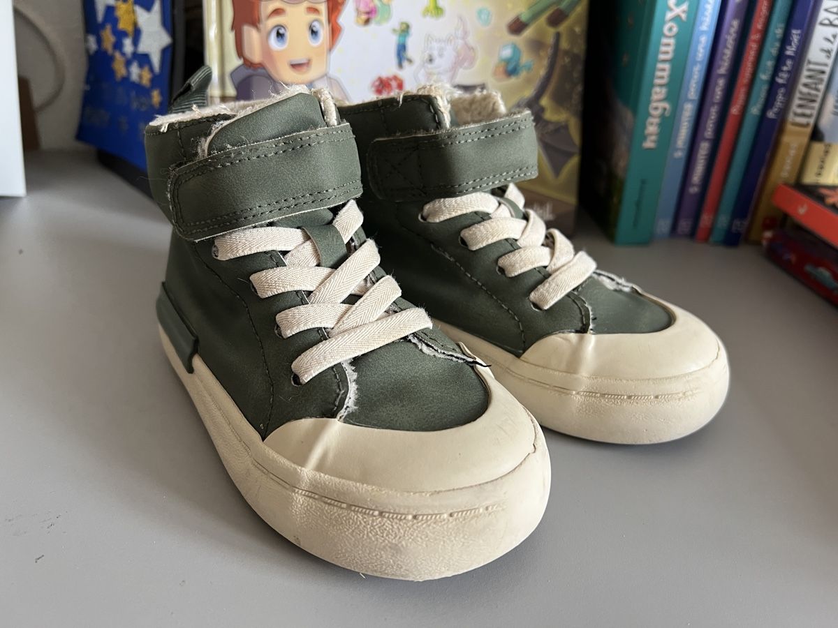 Chaussures garçon: Baskets montantes vertes taille 26 – D'occasion à Renan BE par Mme_balec
