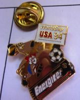 2 Pin Fussball 94 USA Energier  World Cup