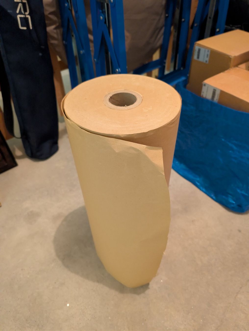Papier: Packpapier Rolle braun – D'occasion à Winterthur par technes 1