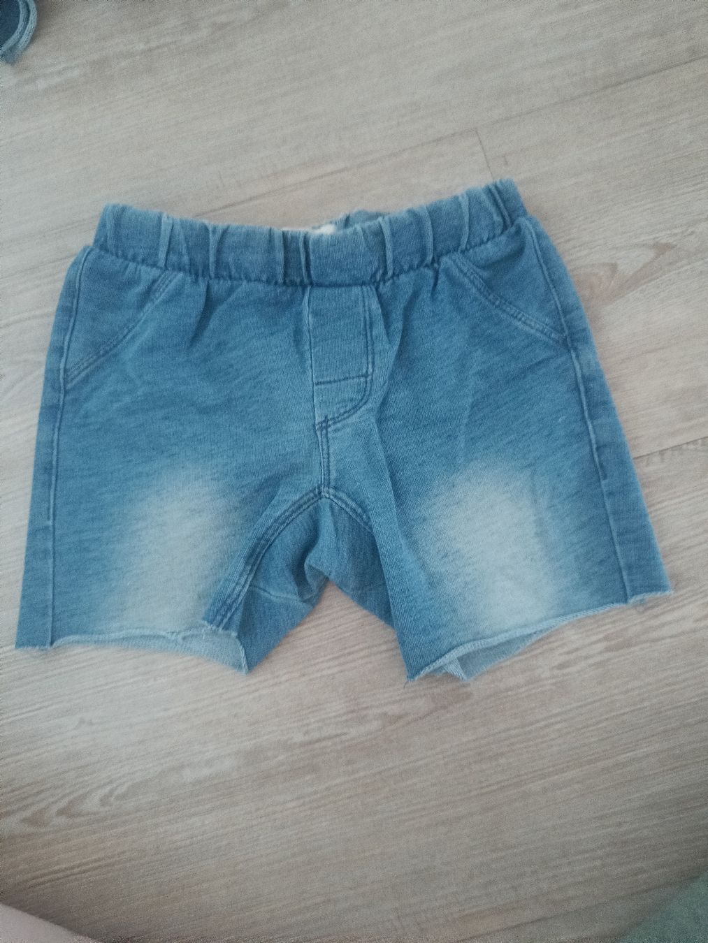 Hosen: Shorts Grösse 74 – Gebraucht aus Jaberg von urig17.