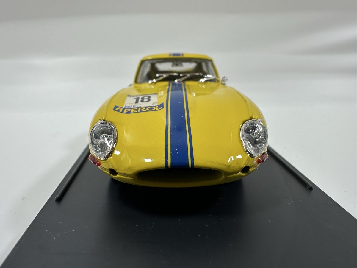 Jaguar Modellini d'auto: Jaguar E Type Targa Florio 1:43, inkl. Acrylbox, MODEL BOX – Nuovo (secondo la descrizione) da Zofingen venduto da rf9_x2xt 7