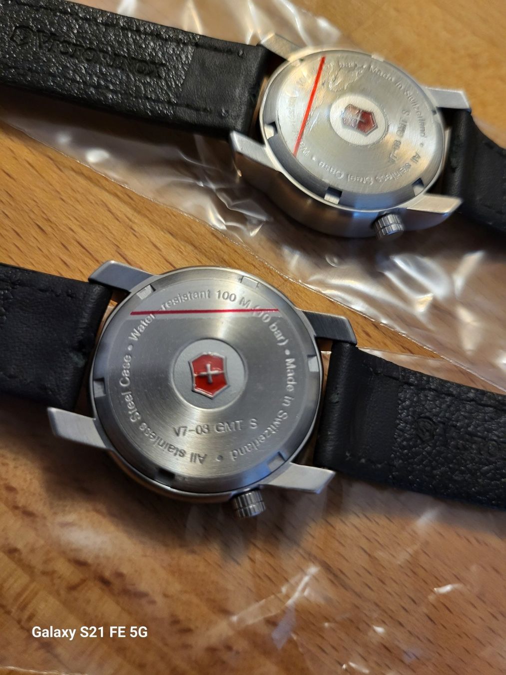 Victorinox Uhren: 2 Neu Victorinox Damenuhr ,Swiss Made – Neu und originalverpackt aus Riehen von tamola67 4