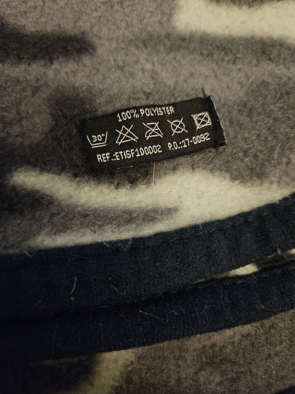 Coperte: grosse Decke mit Camouflage Muster  – Usato da Anwil venduto da tamoos 1
