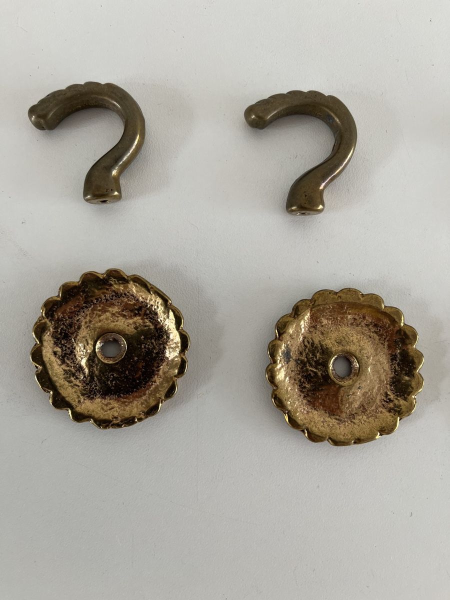 Ferramenta: 4 Stk. Rosetten mit Haken aus Messing – Usato da Wetzikon ZH venduto da seli03 4