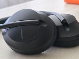 BOSE Noise Cancelling 700(Neu Zustand und sehr wenig benutz)