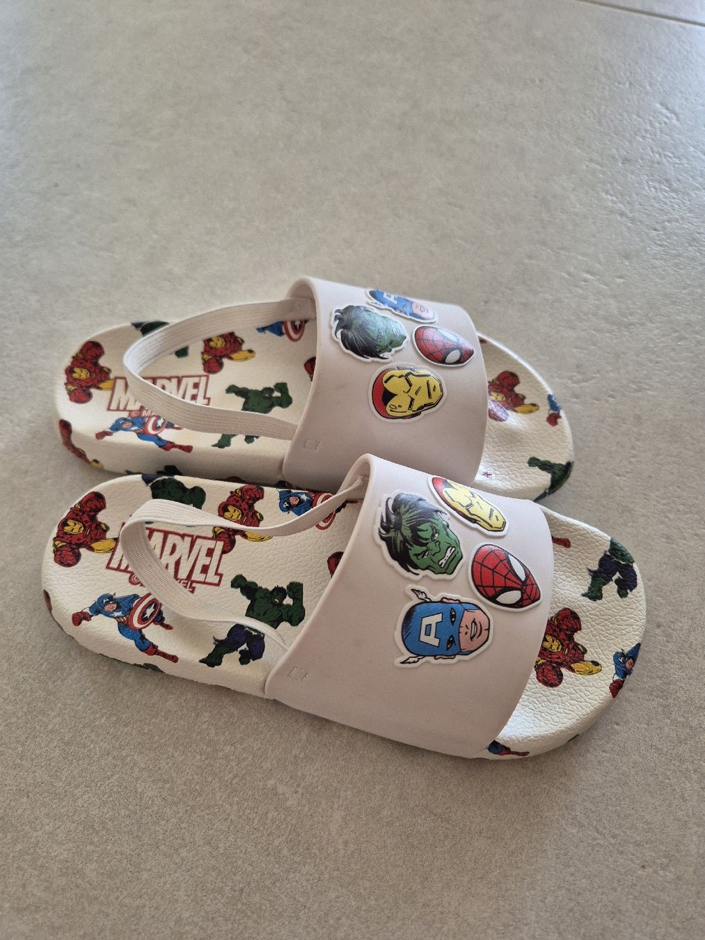 Flippers: Claquettes enfant Marvel – D'occasion à La Chaux-de-Fonds par luc_88zy 1