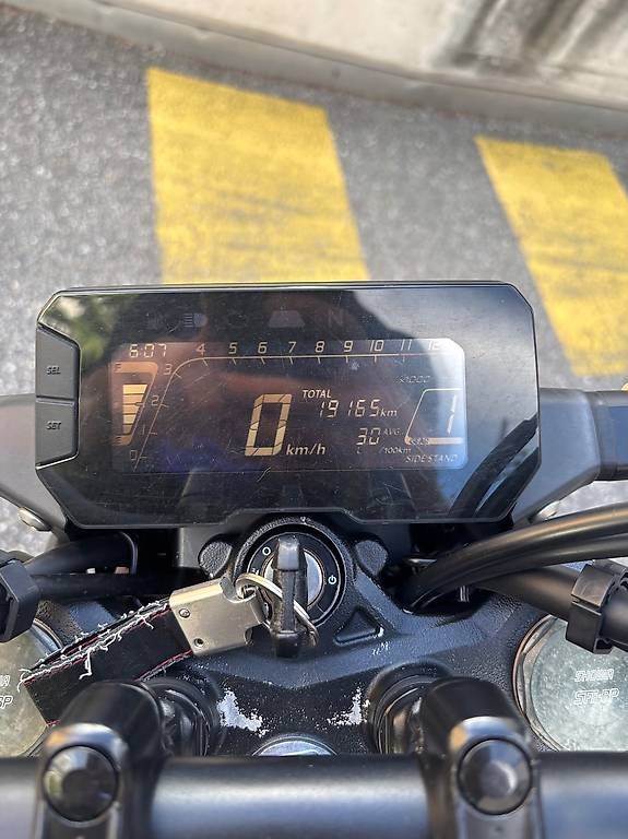 Honda Strasse: Cb125r – Gebraucht aus Sion von sim_b2cb 4
