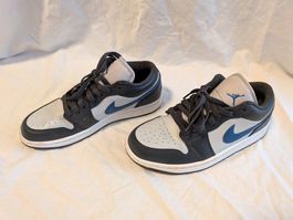 Air Jordan 1 Low Anthracite / Blau / Grau / Weiss Gr 38