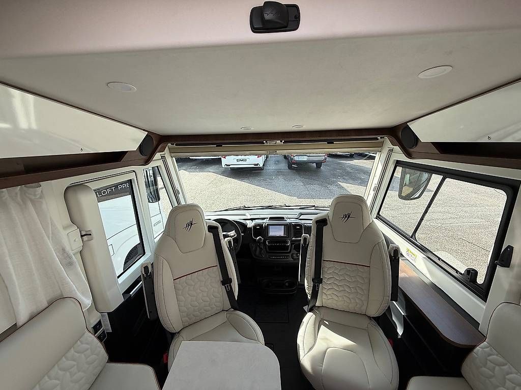 Veicoli da campeggio: Rapido Serie 80dF ALKO 8066 dF – Usato da Langenthal venduto da Reisemobil01 4