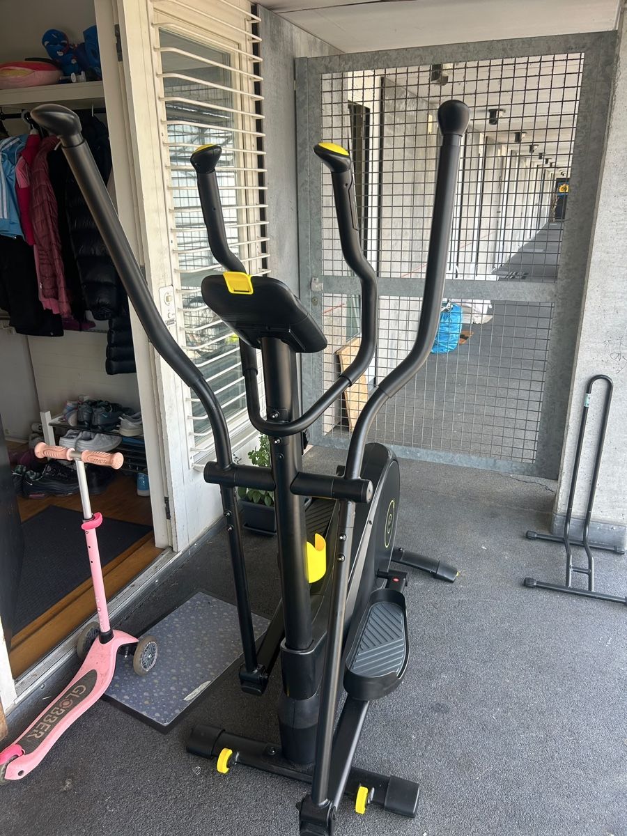 Decathlon Hometrainer: Crosstrainer Domyos C3.0 9 Programs guter Zustand – Nuovo (secondo la descrizione) da Luzern venduto da Susan1321 2