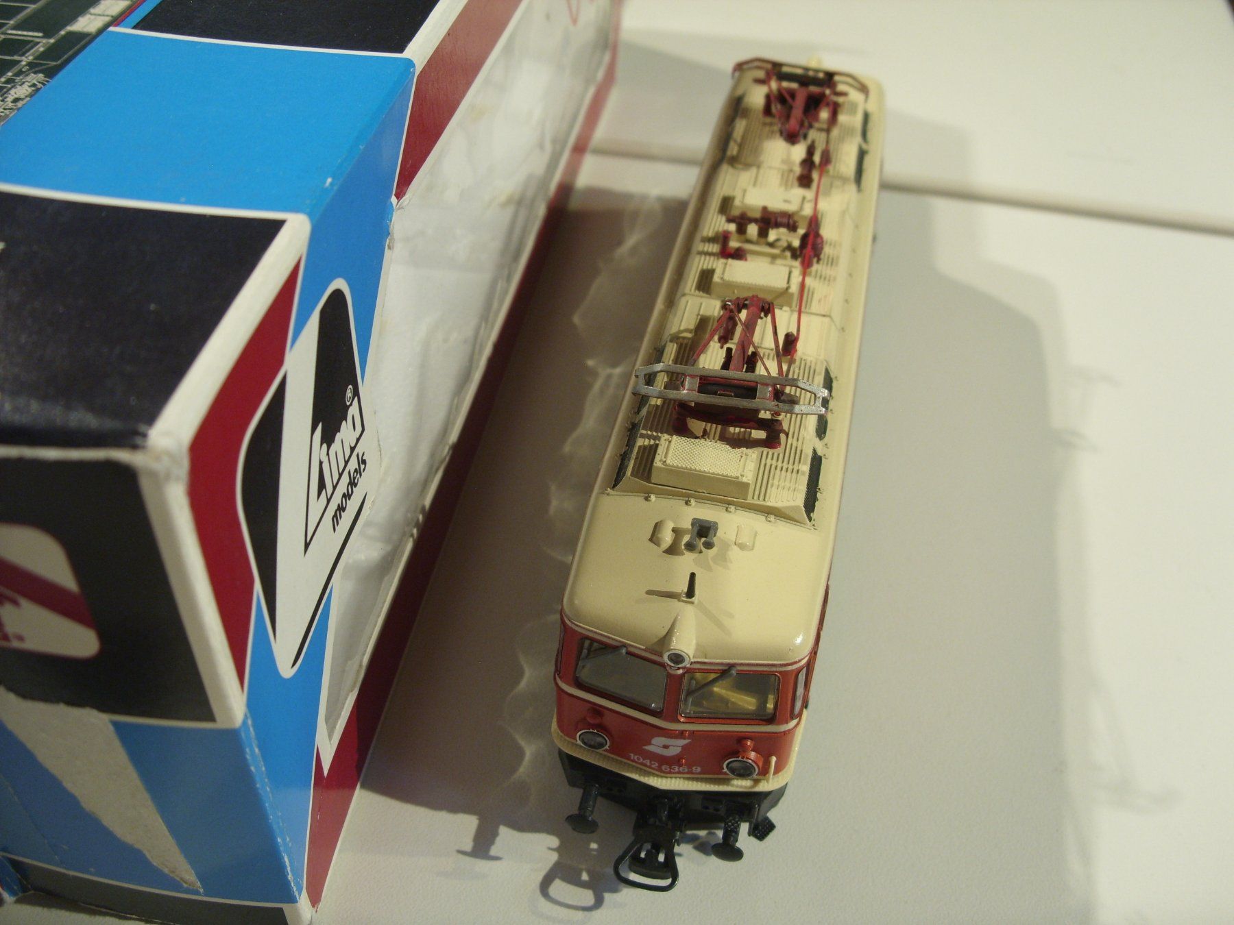 Lima Modelleisenbahnen: Lima H0  ÖBB 1042 E-Lok  DC analog – Gebraucht aus Untersiggenthal von Gumel50 7