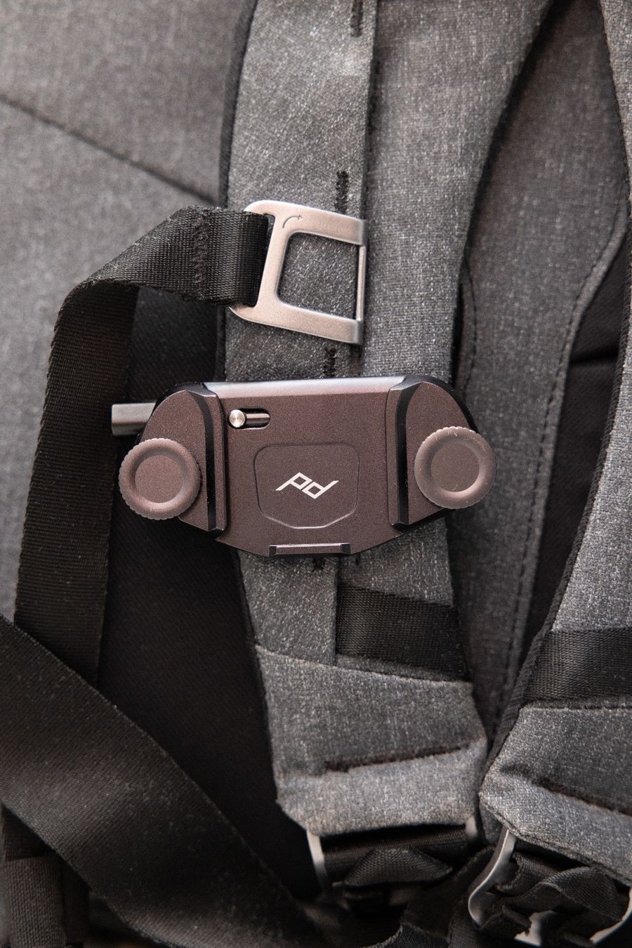 Peak Design Zaini: Peak Design Everyday Backpack 30L v2 & Capture Clip – Nuovo (secondo la descrizione) da Flawil venduto da Ethereal_Edge 2