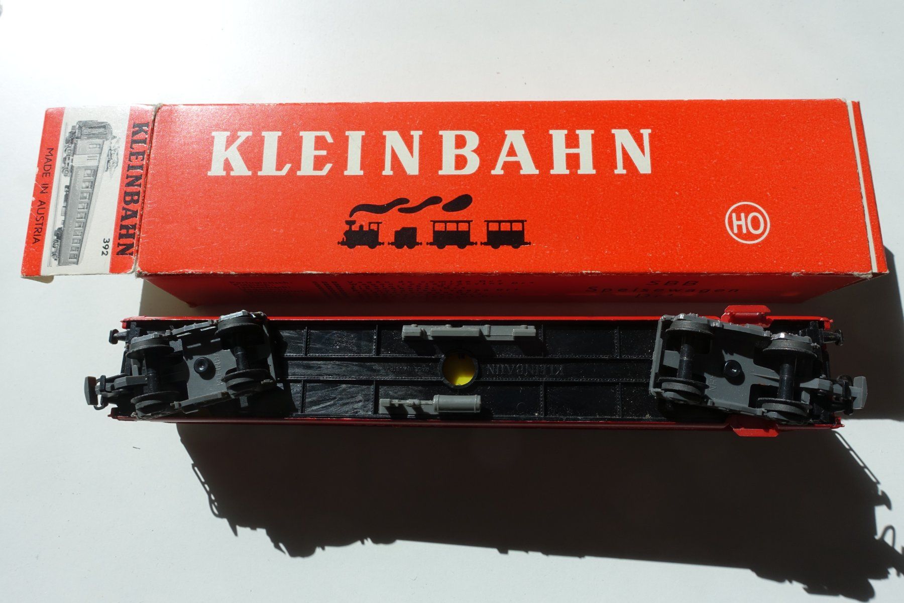 Kleinbahn Modelleisenbahnen: KLEINBAHN No. 392 SBB Speisewagen Dr4 – Gebraucht aus Wallbach von Sarrows 3