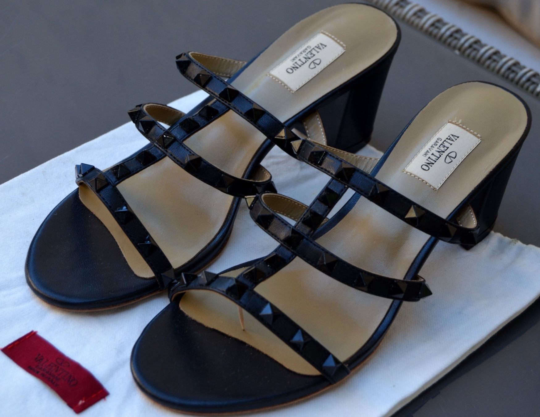 Valentino Scarpe da donna: Valentino Rockstud  Sandalen / Sandales .40 – Nuovo (secondo la descrizione) da Collonges venduto da Auganien 2