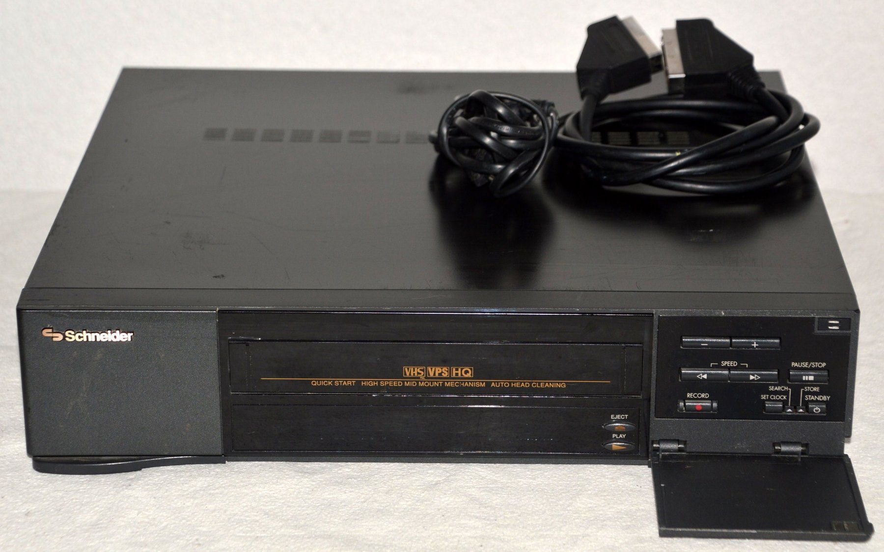 Registratori: Videorecorder / magnétoscope Schneider – Usato da Collonges venduto da arashee