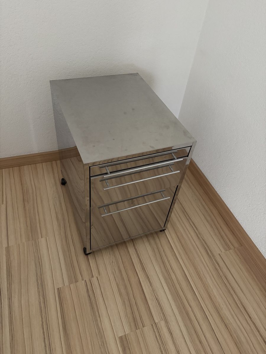 Ikea Banconi: Rollcontainer Metall Silber 2 Stck. gebrauchter Zustand – Usato da Burgdorf venduto da idefix69 2