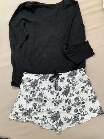 Wunderschöne Pyjama Shorts aus 95% Bamboo und Baumwoll-Shirt
