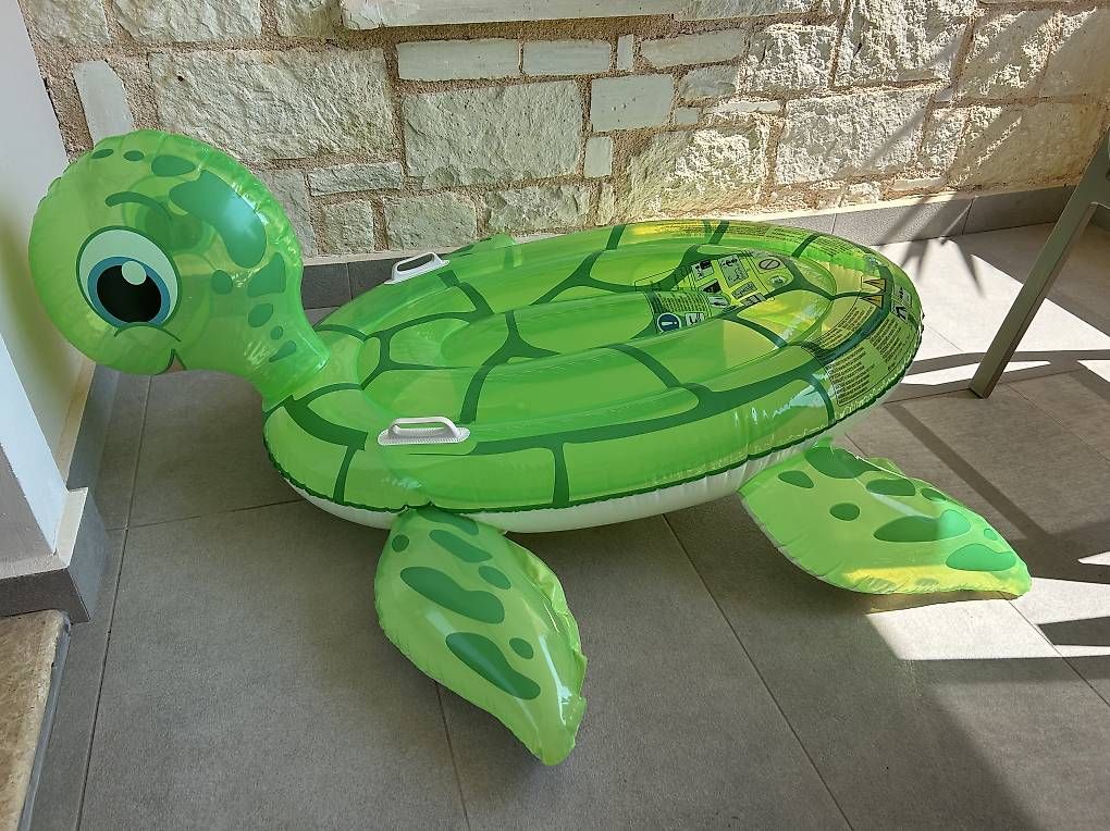 Salvagente: Luftmatratze Wassertier Schildkröte wie neu – Usato da Wil SG venduto da Goldi2010
