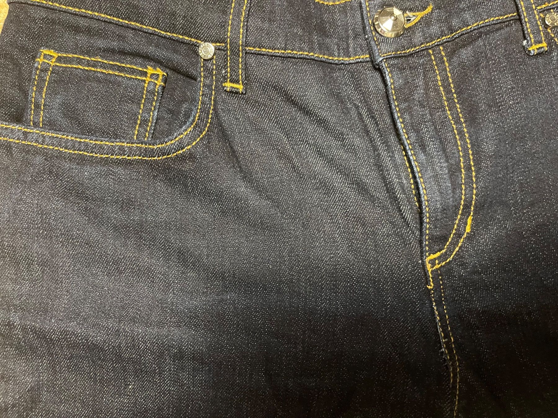 Versace Jeans: Jeans Versace classico-tg M-chic e elegante – Neuf (Voir description) à Gordevio par LanaZimm 2