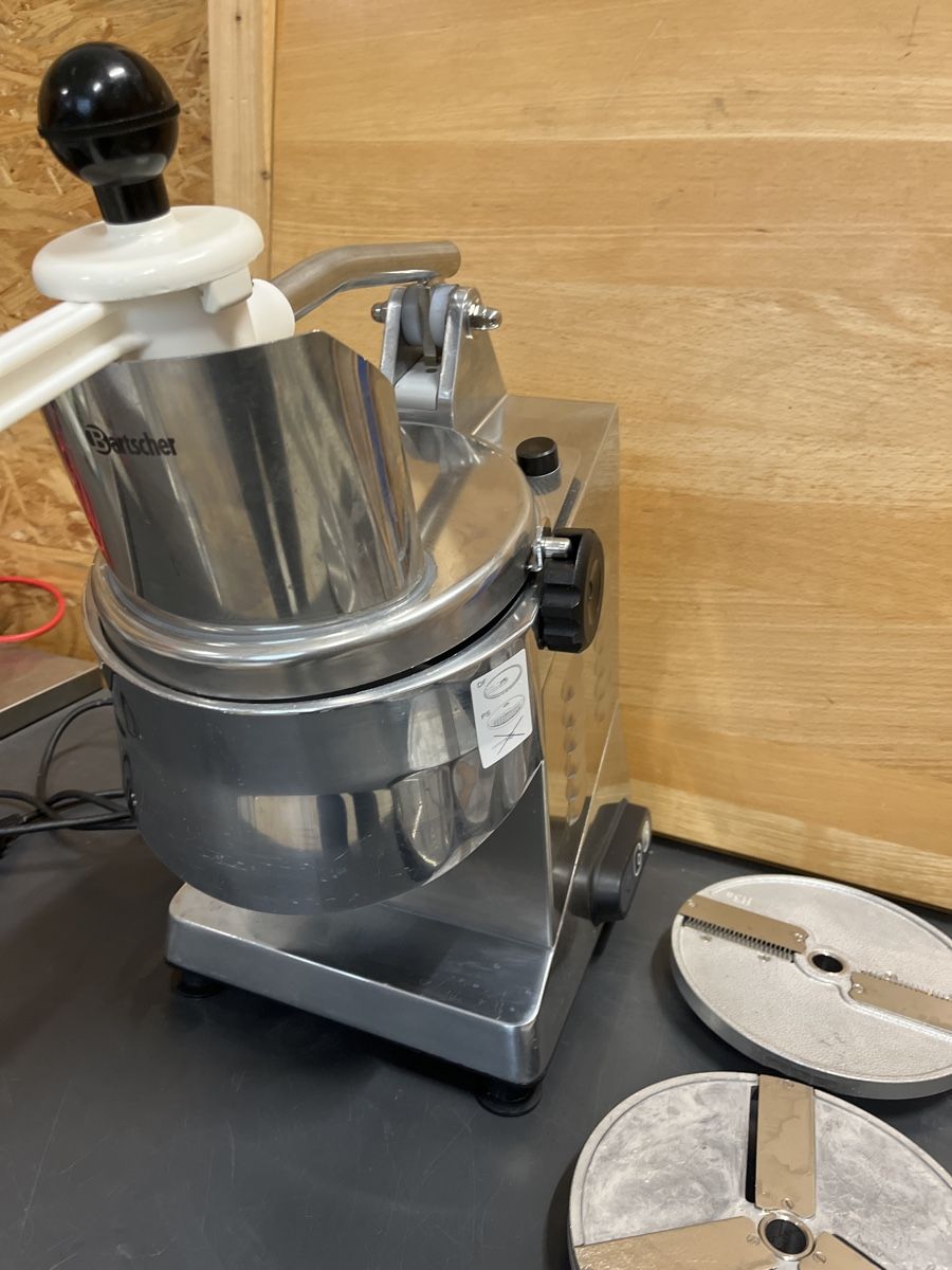 Bartscher Appareils de cuisine: Gemüseschneider Bartscher GMS601 inkl.5 Scheiben – D'occasion à Dittingen par Cervolino77 1