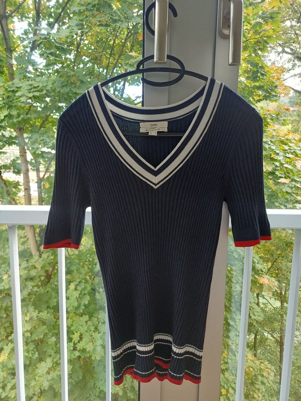 Maglioni & Felpe: Esprit Strickpullover Sommer Dunkelblau – Usato da Baden venduto da lm6_dwv5