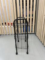 Schlanker Rollwagen mit 3 Ablagen schwarz