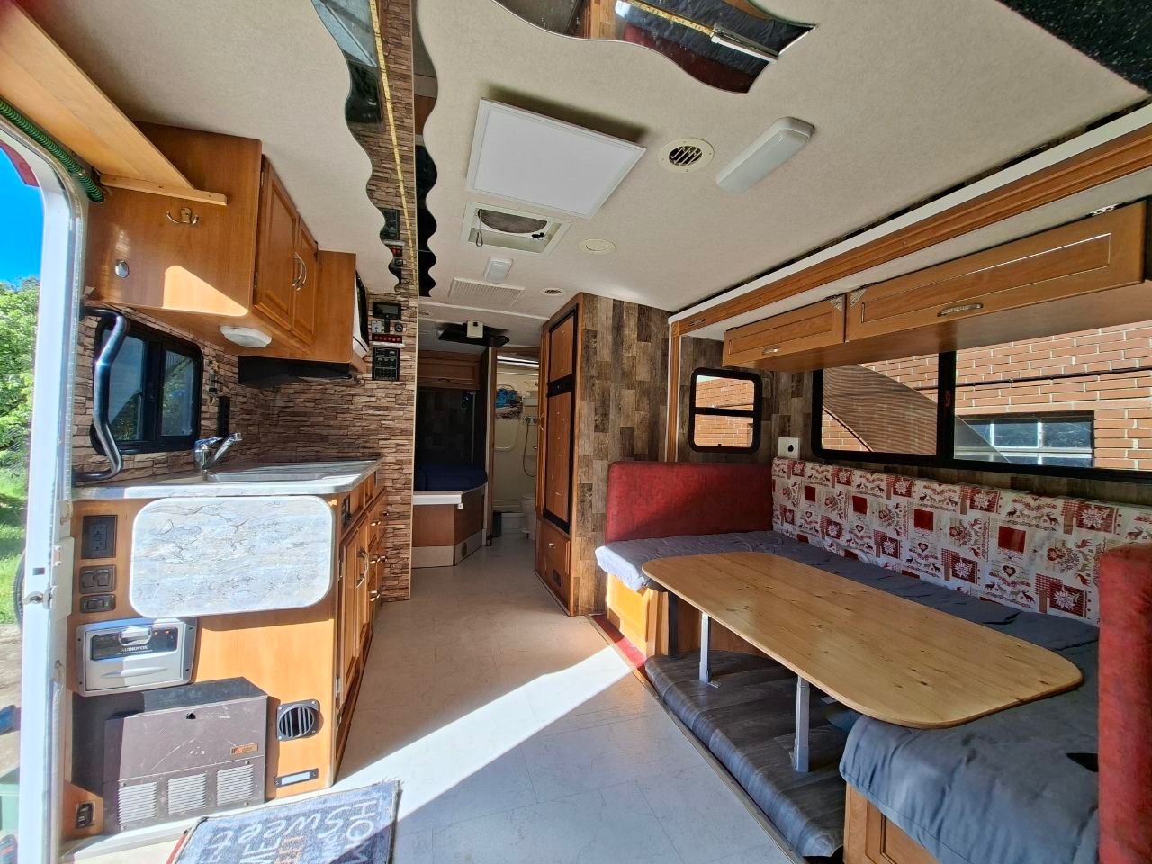 Winnebago Veicoli da campeggio: Winnebago Aspect Ford Super Duty – Usato da Selzach venduto da greddy101 6