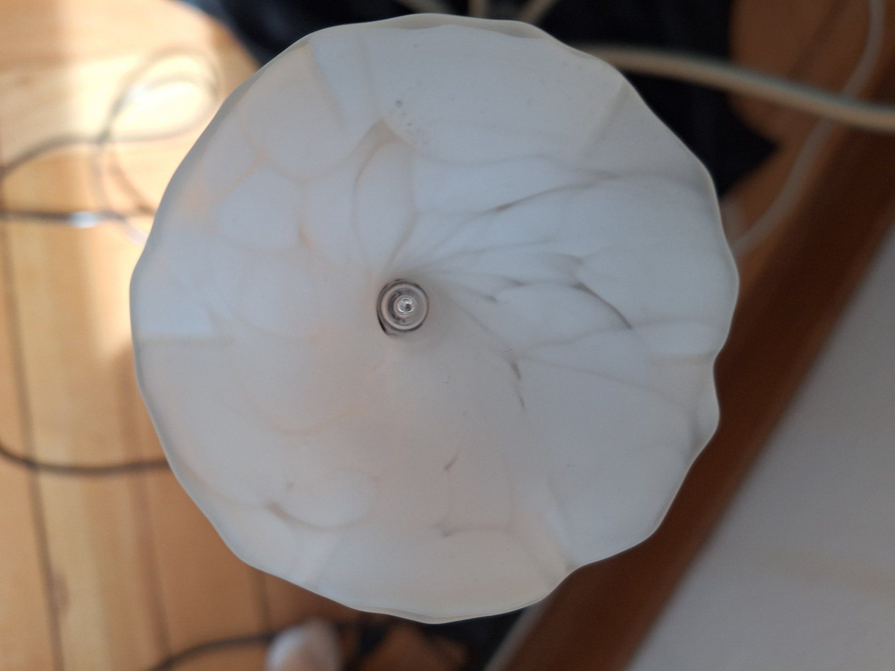 Lampade: Wunderschöne Lampe mit 2 Ersatzgläser – Usato da Luzern venduto da luc_9k8h 3