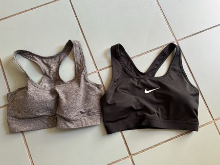 Deux brassières de sport 34/36