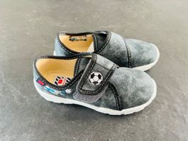 Neue Elefanten Hausschuhe Jungen, Grösse 26