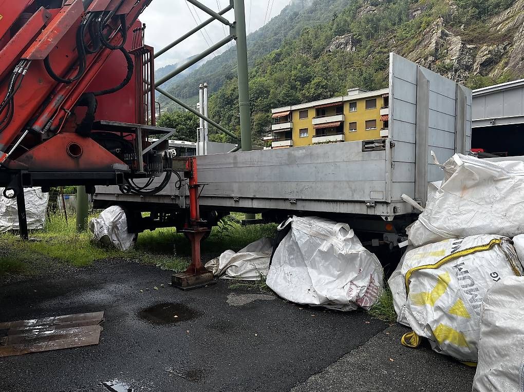 Anhänger: Rimorchio 2 assi – Gebraucht aus Riazzino von ari_5j5d