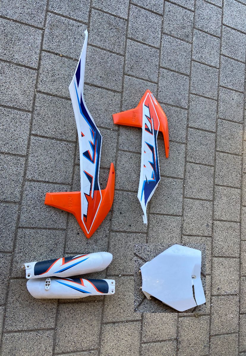KTM Tutti i ricambio per moto: KTM Verkleidungsteile – Usato da Gipf-Oberfrick venduto da rap_mn6p
