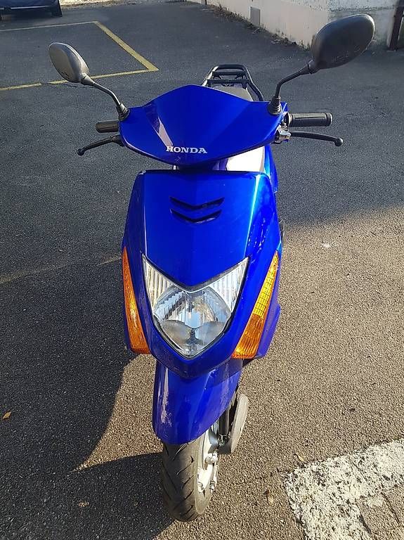 Scooters: Honda SCV100 Lead Roller scooter – Gebraucht aus Rorbas von philips1 1