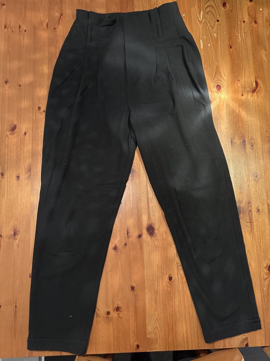 Bershka Hosen: Bershka Stoffhose, Grösse 36 – Gebraucht aus Wabern von est_jw6s 1