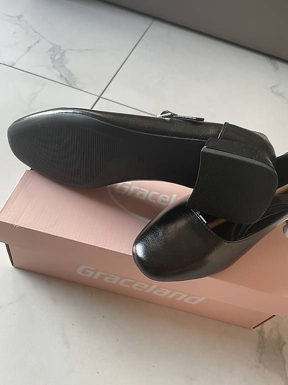 Scarpe da donna: Modello Marie Jane  – Usato da Locarno venduto da ste_8rjr 3