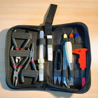 Schmuckwerkzeug-Set im praktischen Etui
