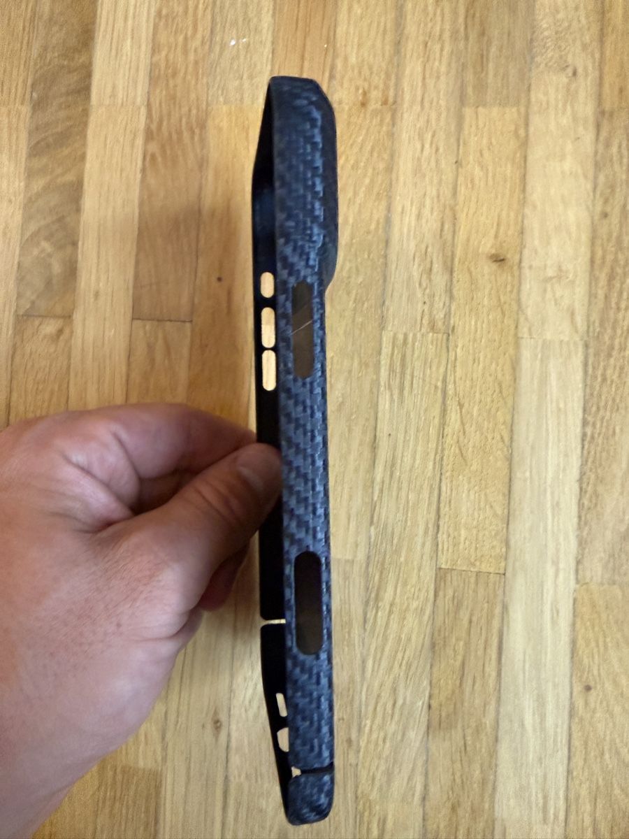 Apple Coques & Protection écran: Carbon hülle nevox 17 pro max – D'occasion à Studen BE par FLURIBOY1 2