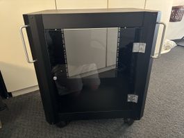 AV Rack 19 Zoll schwarz 12 HE auf Rollen gebraucht