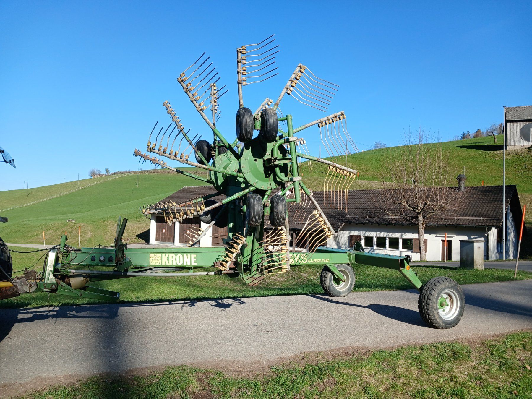 Krone Raccolta foraggio grezzo: Krone Doppelschwader – Usato da Krinau venduto da P.grob 7